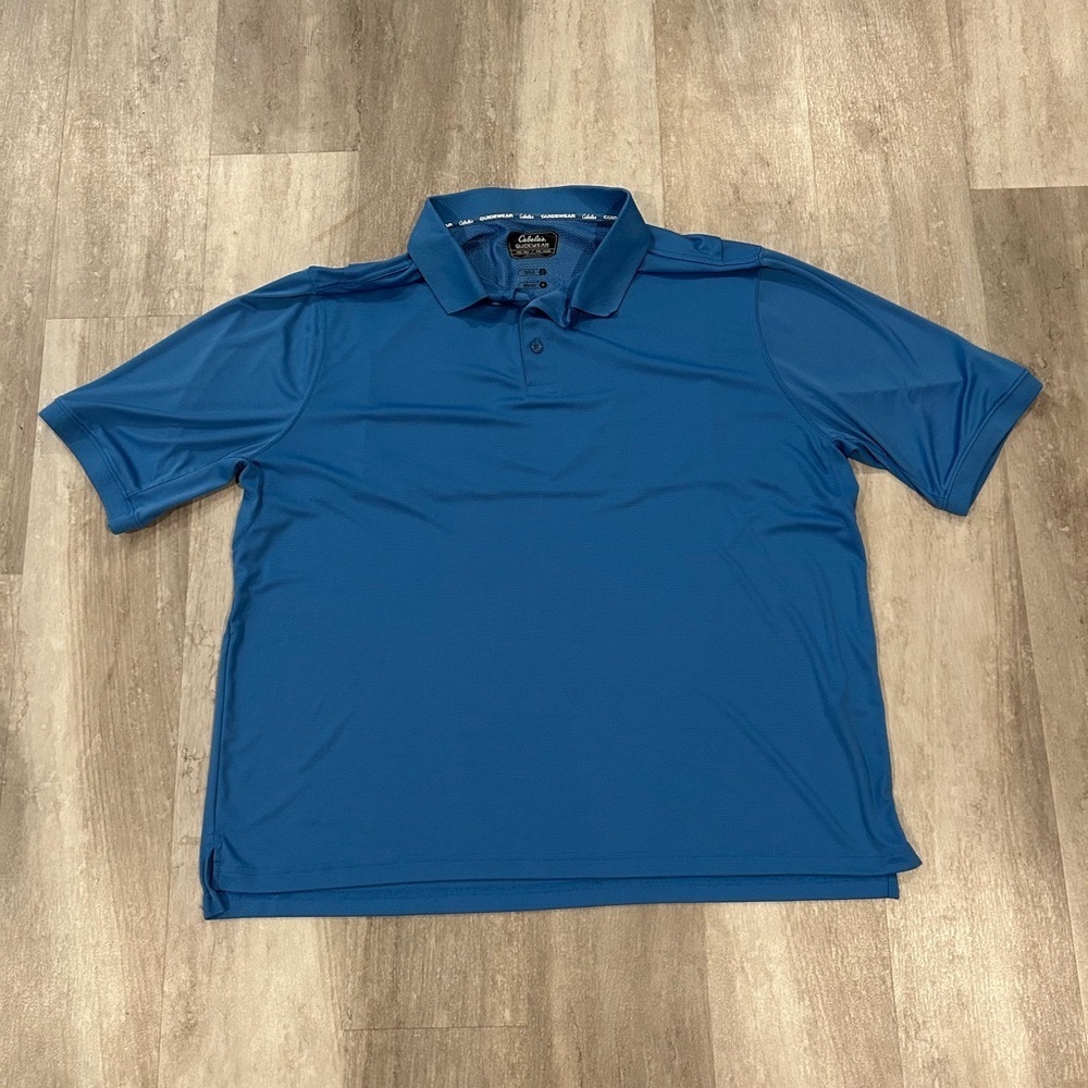 Cabelas Blue Polo Shirt with Short Sleeves and Textured Fabric